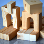 Jak zachować zabawki z drewna w czystości - porady ekspertów